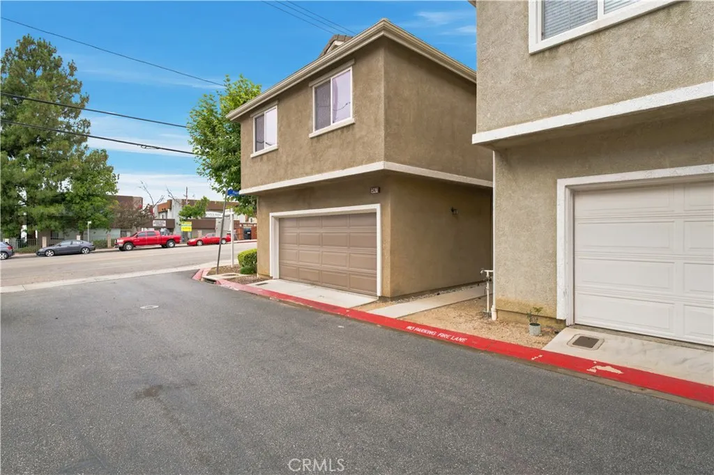 13471 Sunny Palms Ln, Sylmar, CA 91342 - Photo 2 of 28, Sylmar, CA