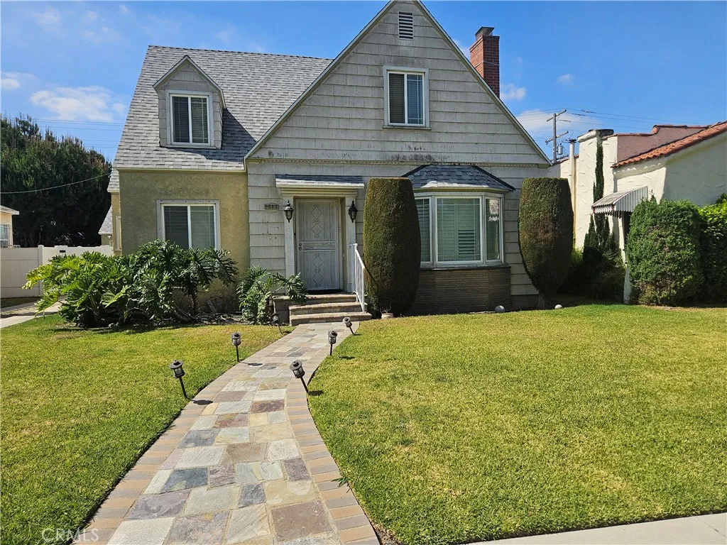 348 W Palmer