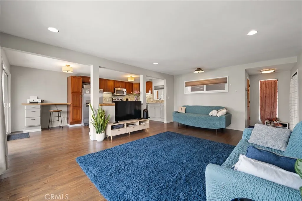 3819 East Livingston Drive Unit 9, Long Beach, CA 90803 - Photo 2 of 25, Long Beach, CA