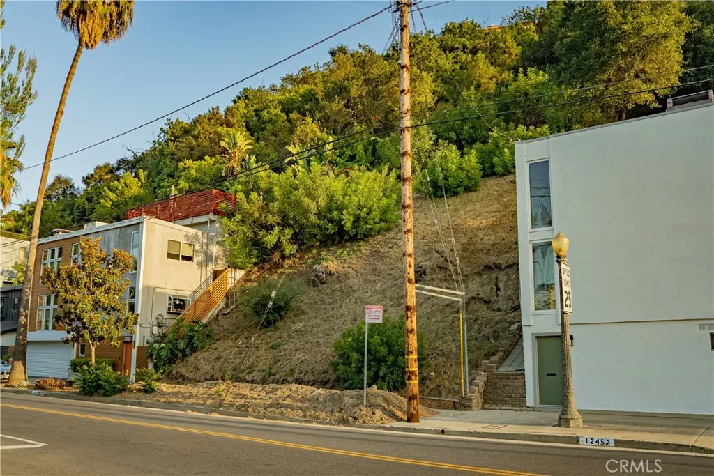 12448 Laurel Terrace Drive, Studio City, CA 91604 - Photo 5 of 17, Studio City, CA