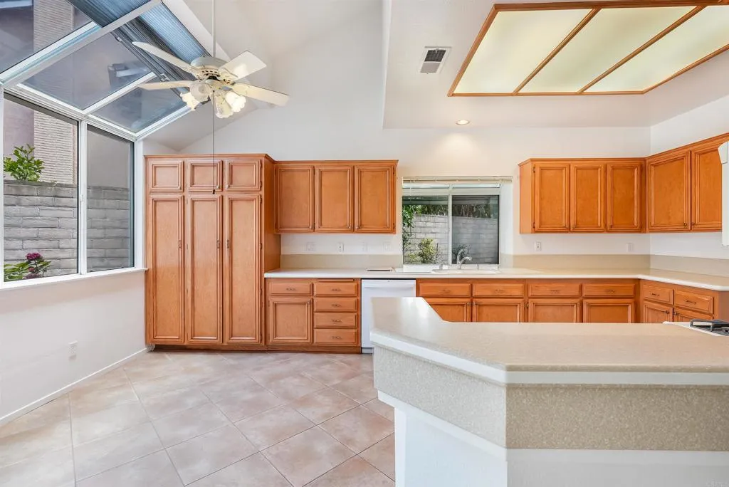 394 Moonstone Bay Dr., Oceanside, CA 92057 - Photo 3 of 20, Oceanside, CA