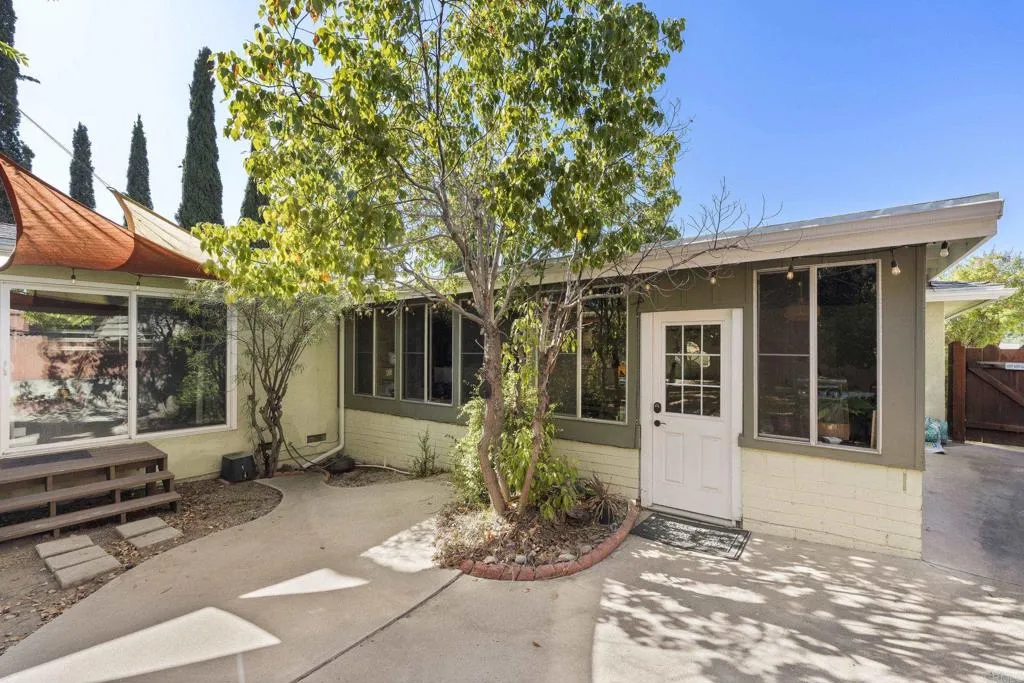 https://cdn.realtyfeed.com/cdn/127/306757149/23dcebeddd2e5e7a497482274f75e83d.webp