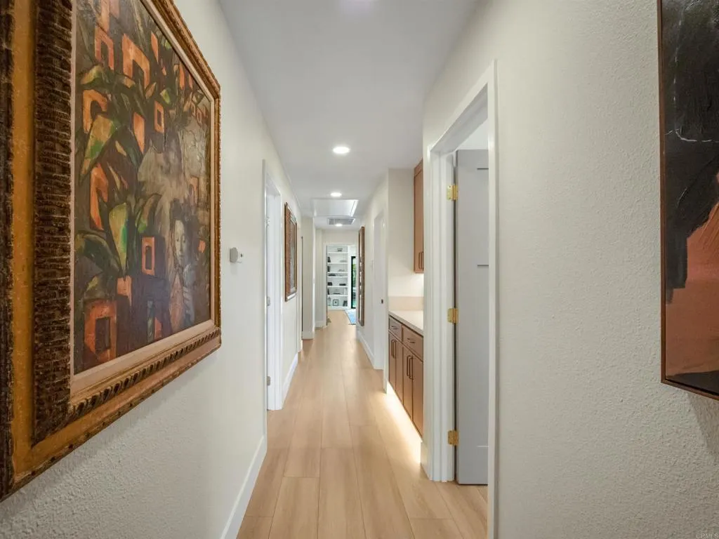 https://cdn.realtyfeed.com/cdn/127/306757152/1f4a76b5ff8204436ba5810fbd52760e.webp