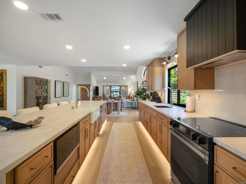 https://cdn.realtyfeed.com/cdn/127/306757152/2331804c76c402c4c9e86335a981434a.webp