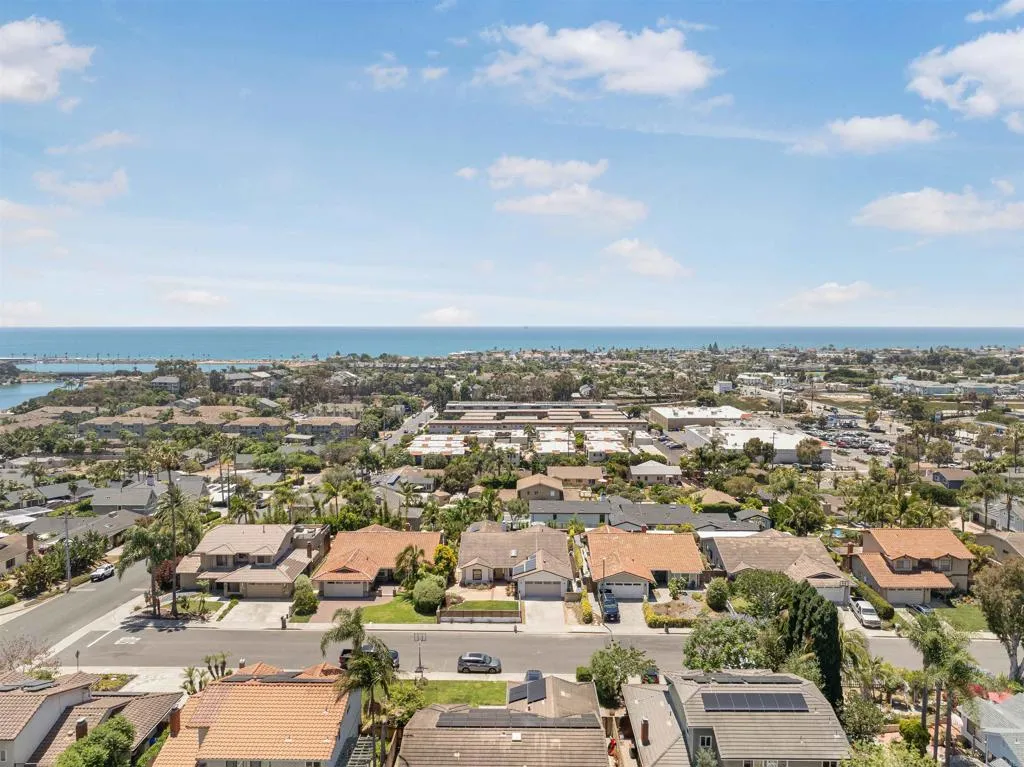 https://cdn.realtyfeed.com/cdn/127/306757152/306d1156df229f56742ecf069f932f36.webp