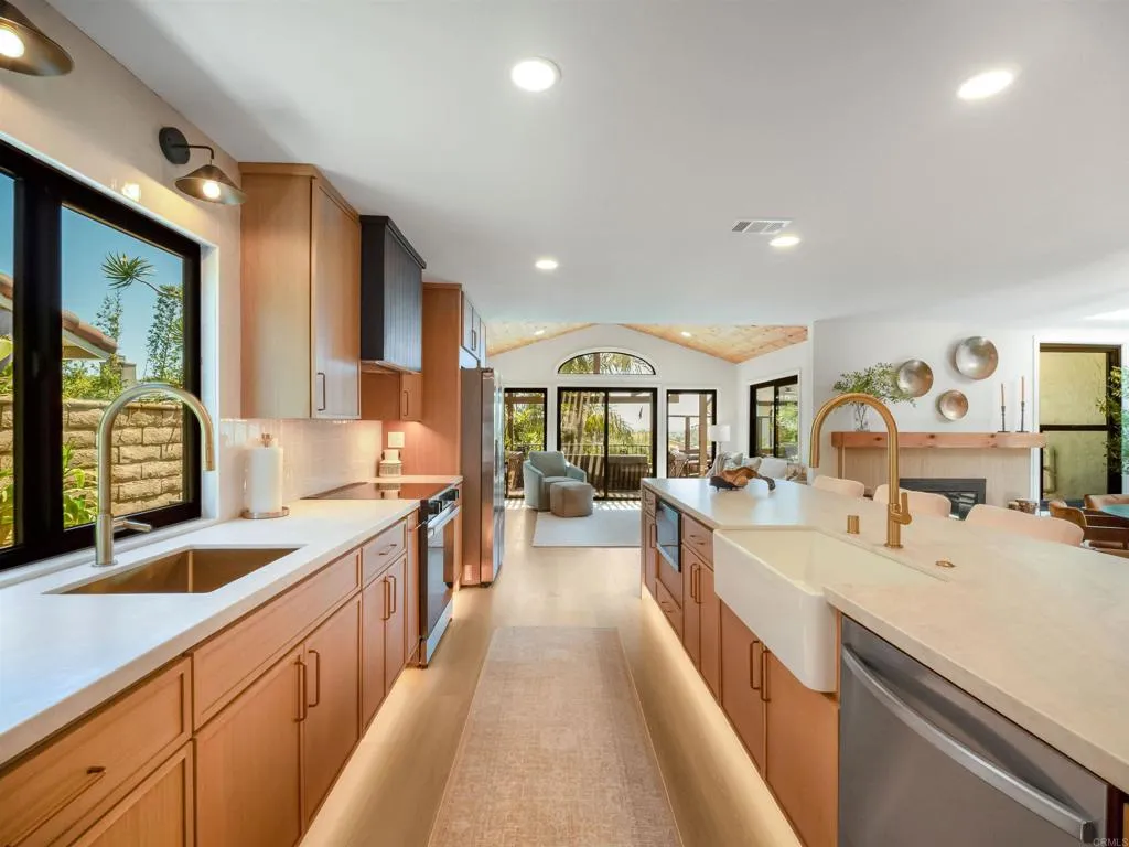 https://cdn.realtyfeed.com/cdn/127/306757152/592912520a1f54b3ea5f61c0c5cf073a.webp