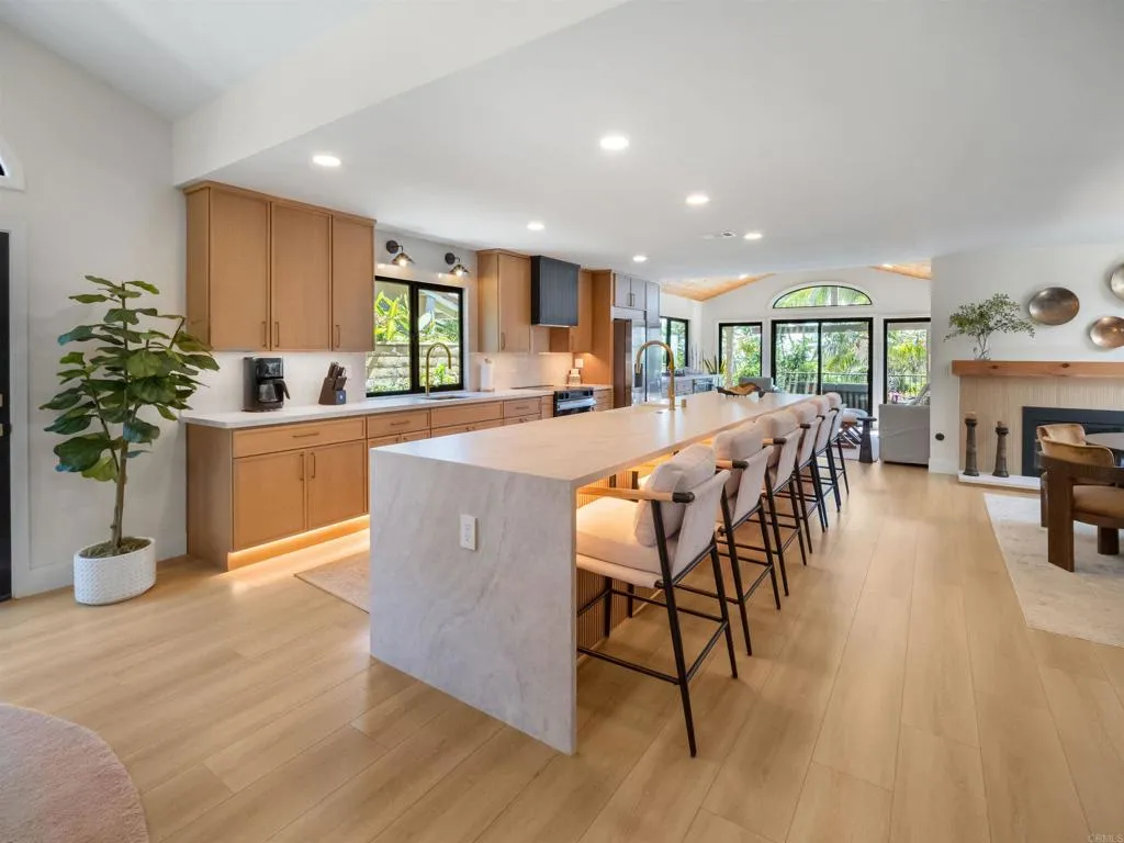 https://cdn.realtyfeed.com/cdn/127/306757152/b55c0563d8d08cfc789ecc6e437efad4.webp