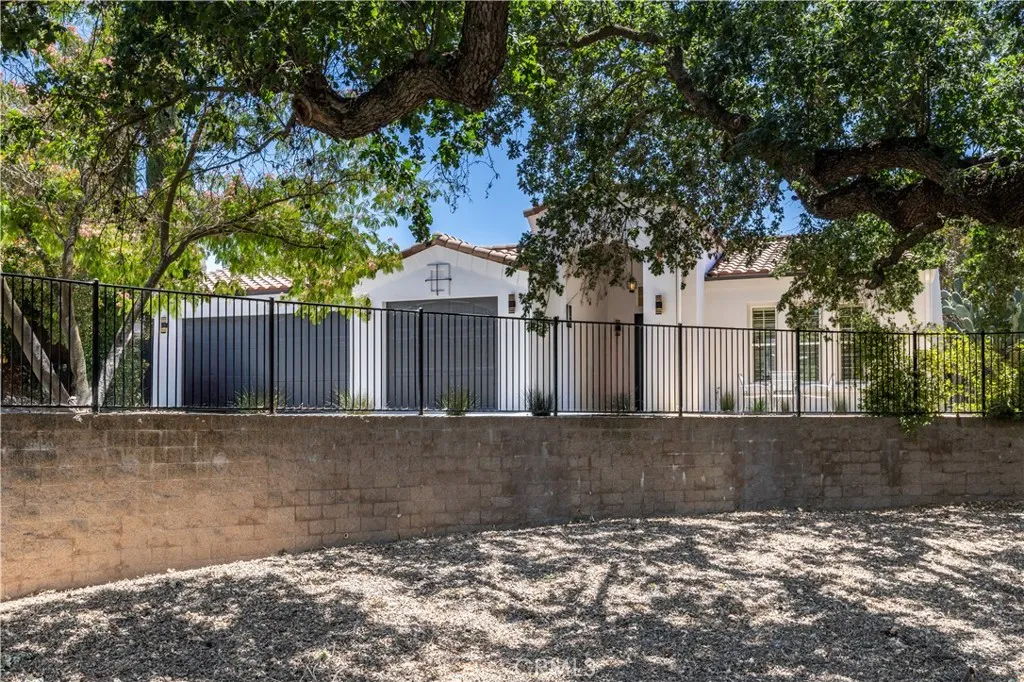 915 Vista Cerro Drive, Paso Robles, CA 93446 - Photo 4 of 60, Paso Robles, CA