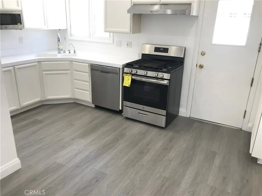 6511 W 87th Place, Los Angeles, CA 90045 - Photo 5 of 15, Los Angeles, CA