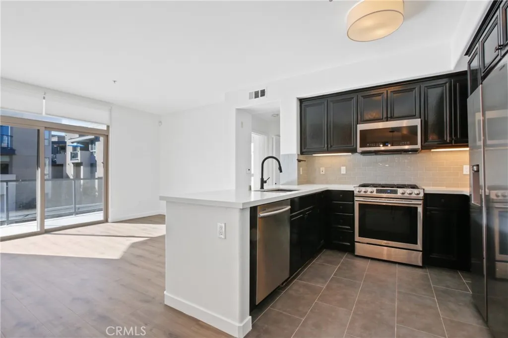 Playa Vista, CA 90094