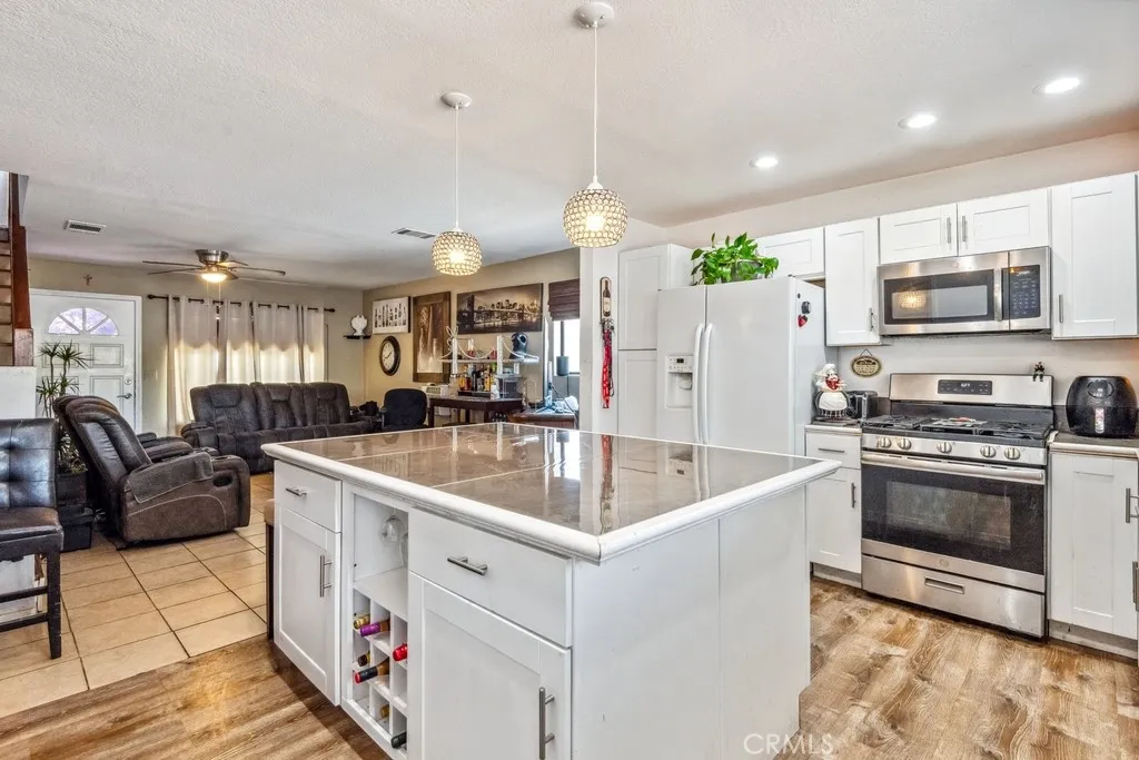 33206 Churchill, Lake Elsinore, CA 92530 - Photo 3 of 13, Lake Elsinore, CA