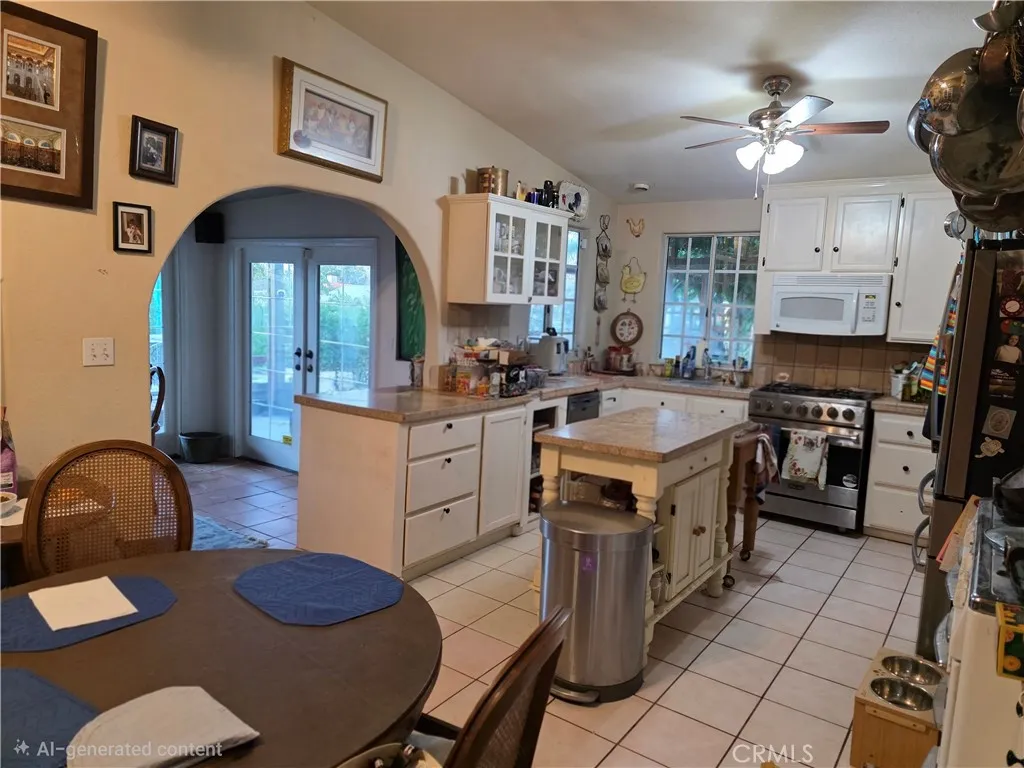 11353 Shahaptain, Hesperia, CA 92345 - Photo 2 of 13, Hesperia, CA