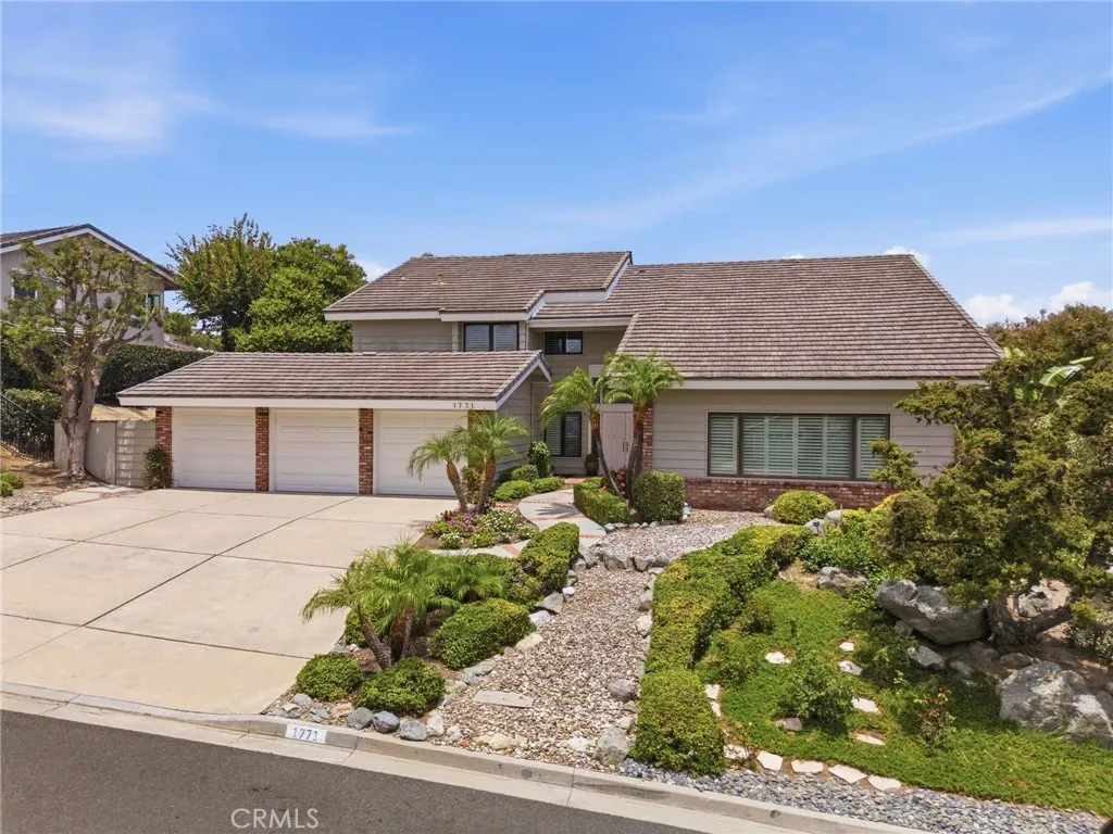 North Tustin, CA 92705