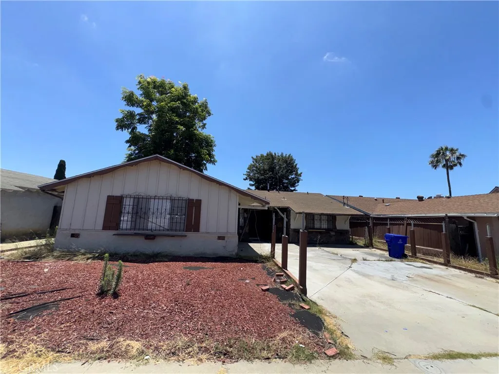 https://cdn.realtyfeed.com/cdn/127/306757306/619ebdcd7b32ebf8cb2b0e50f712f543.webp