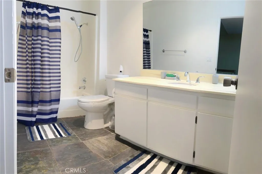 18526 Mayall Unit I, Northridge, CA 91324 - Photo 2 of 10, Northridge, CA