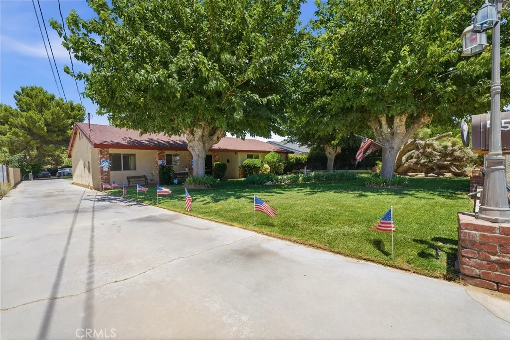 Quartz Hill, CA 93536