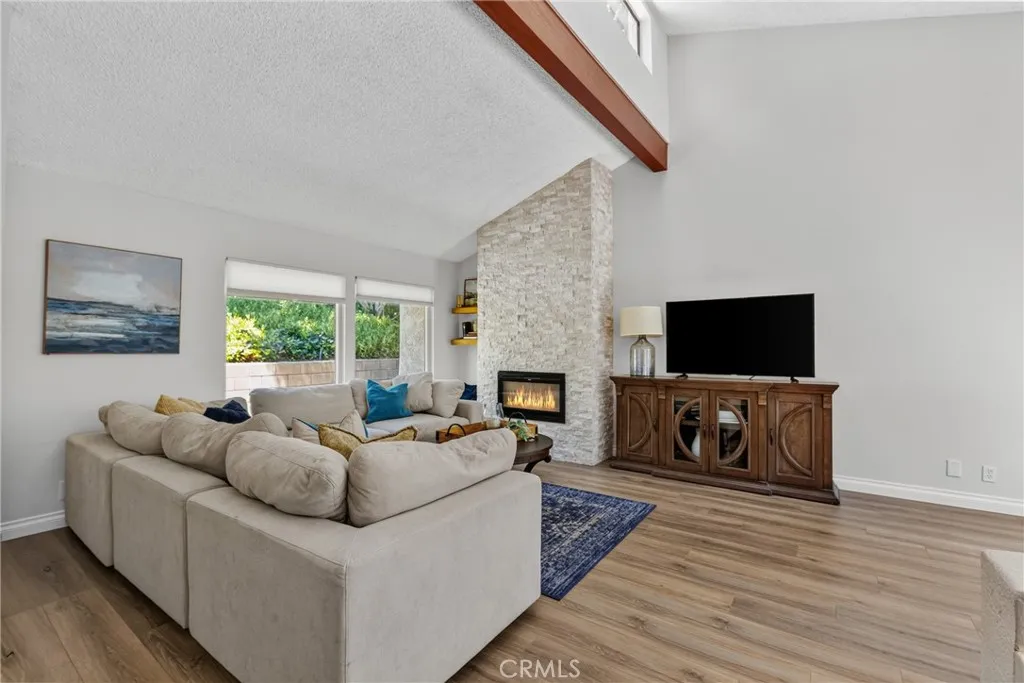 29376 Via Frontera, Murrieta, CA 92563 - Photo 4 of 50, Murrieta, CA