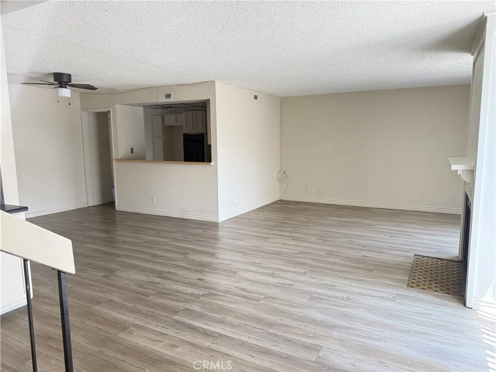 Canoga Park, CA 91304