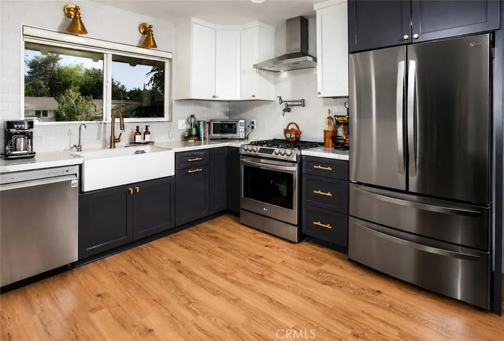21709 Michale Street, Canoga Park, CA 91304 - Photo 3 of 16, Canoga Park, CA
