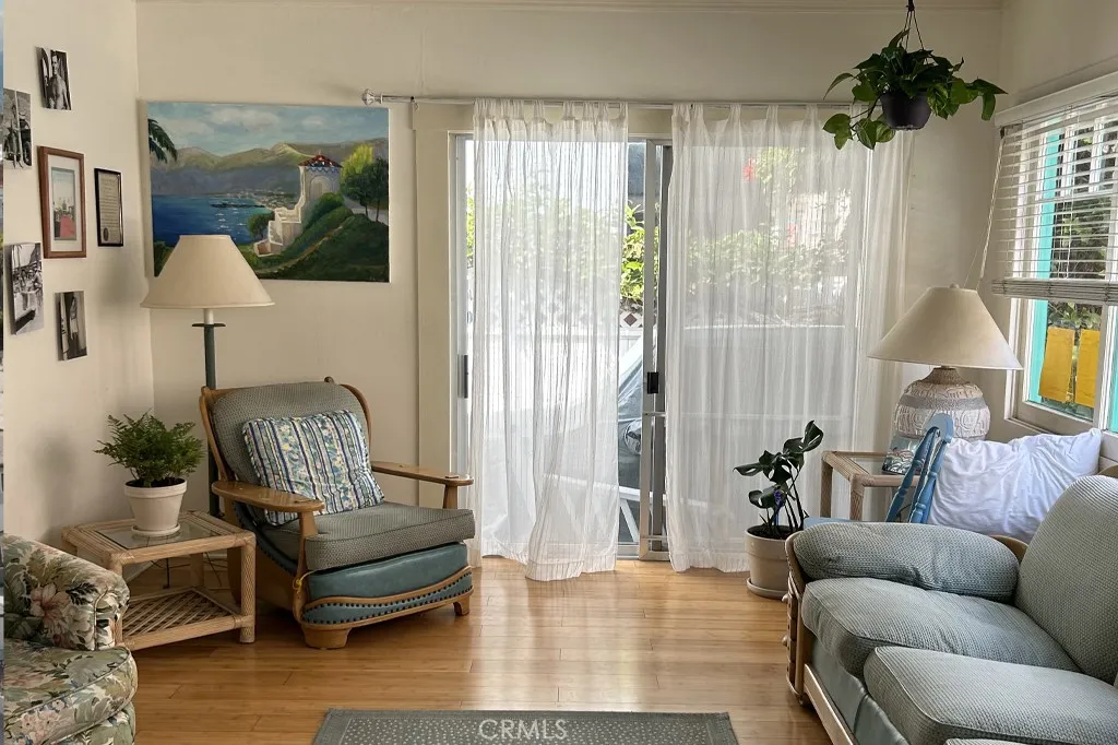 335 Clemente Avenue, Avalon, CA 90704 - Photo 4 of 20, Avalon, CA