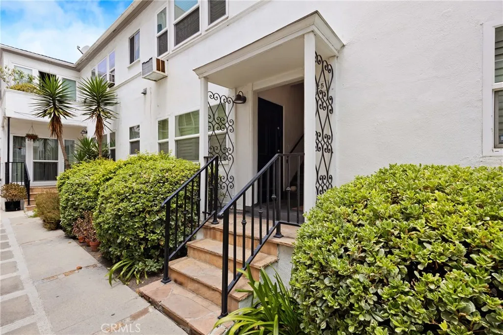 West Hollywood, CA 90069