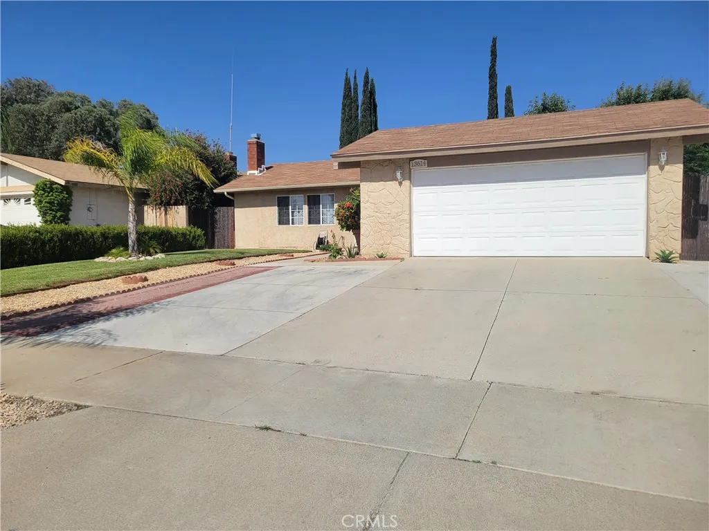 13614 Golden Eagle Ct, Moreno Valley, CA 92553 - Photo 3 of 29, Moreno Valley, CA