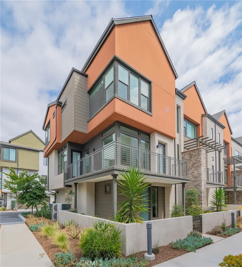Irvine, CA 92618