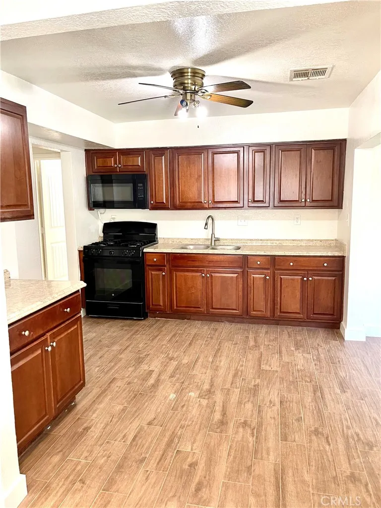 Riverside, CA 92507