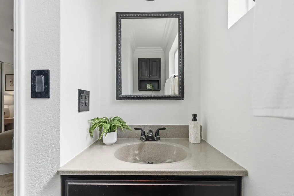 https://cdn.realtyfeed.com/cdn/127/306757604/94fcd258bf7f388d8c33b5477becf80e.webp