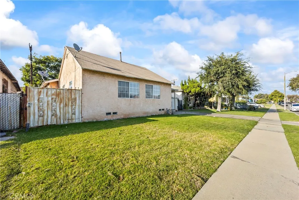 1209 E 124th Street, Los Angeles, CA 90059 - Photo 2 of 31, Los Angeles, CA
