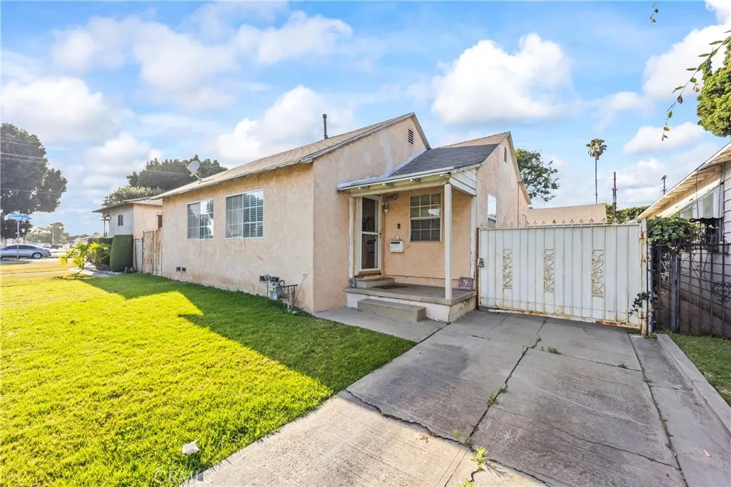 1209 E 124th Street, Los Angeles, CA 90059 - Photo 3 of 31, Los Angeles, CA