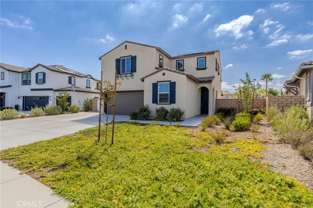 30876 Douglas Crest Circle, Menifee, CA 92584 - Photo 4 of 51, Menifee, CA
