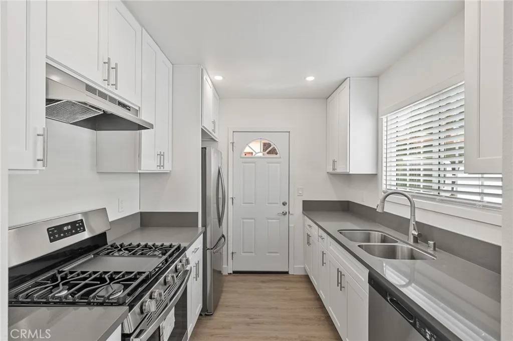 Valley Village, CA 91607