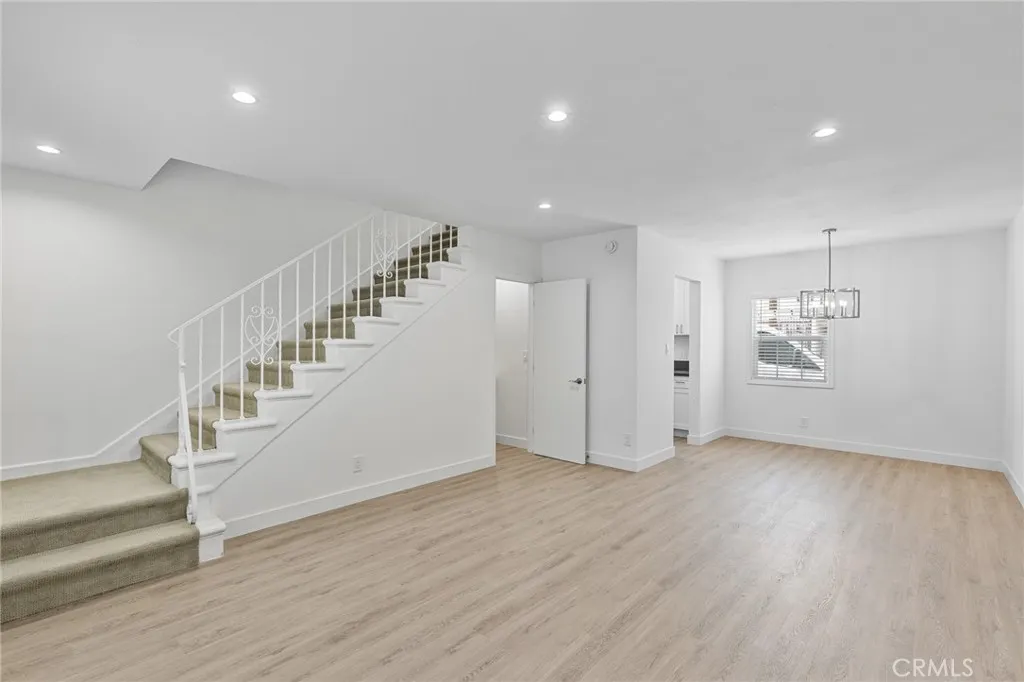 Valley Village, CA 91607