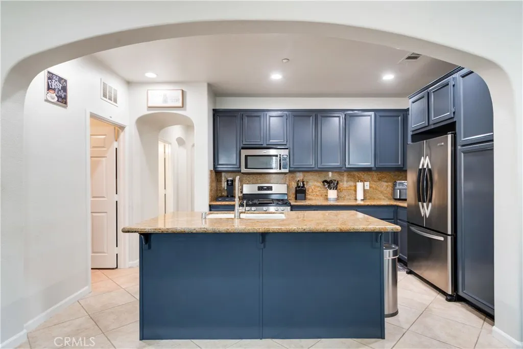 4313 Owens Street Unit 102, Corona, CA 92883 - Photo 5 of 33, Corona, CA