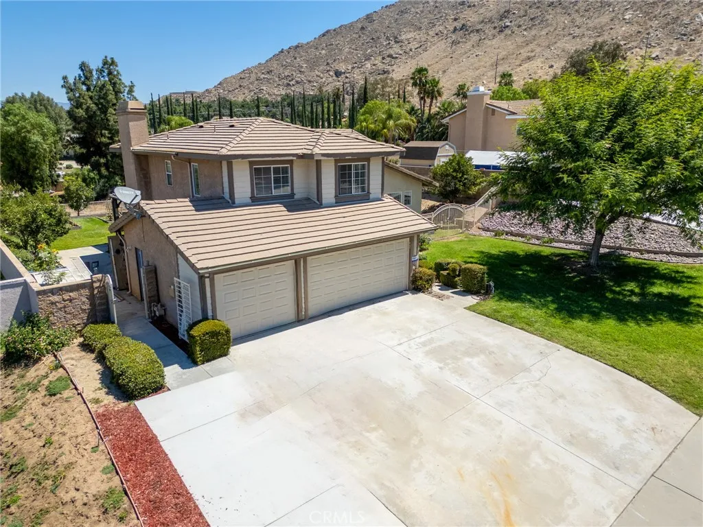 22800 Raven Way, Grand Terrace, CA 92313 - Photo 2 of 32, Grand Terrace, CA