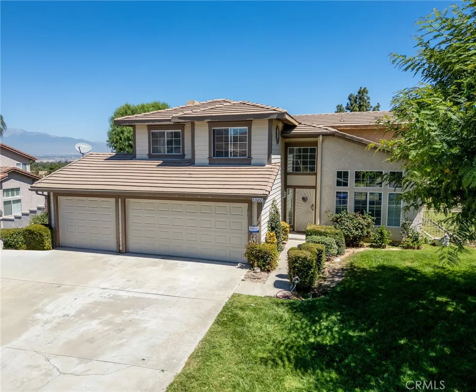 22800 Raven Way, Grand Terrace, CA 92313 - Photo 3 of 32, Grand Terrace, CA