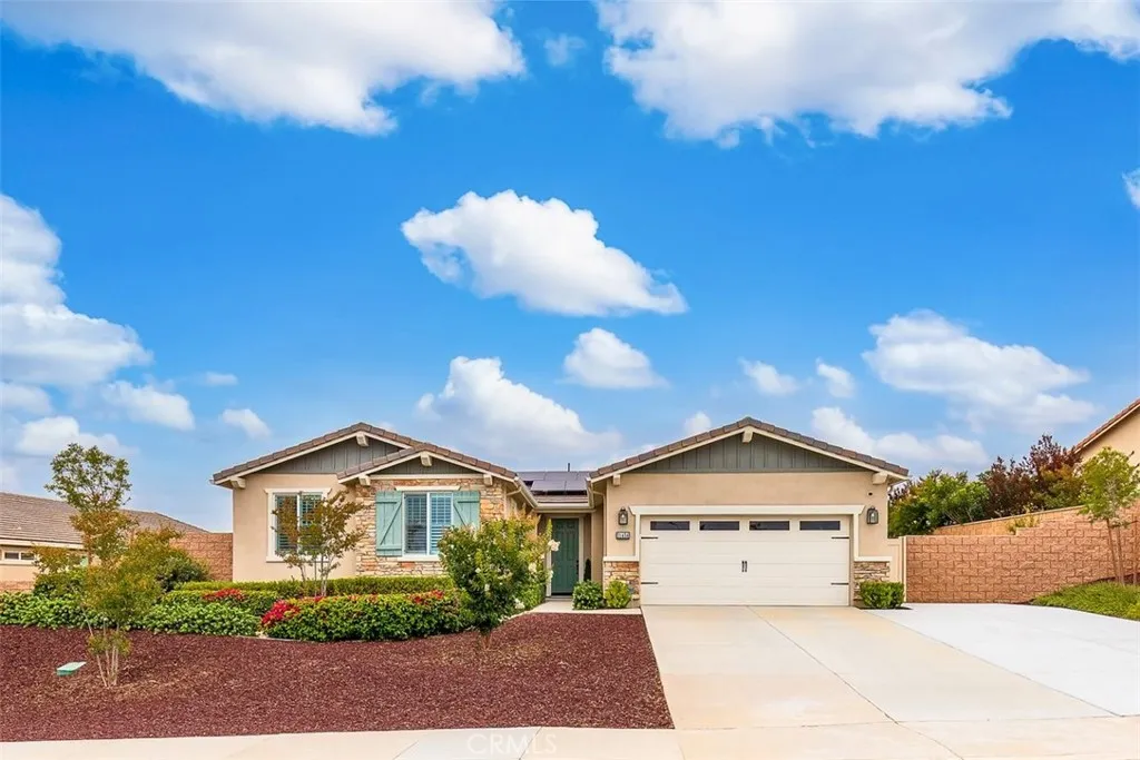 31454 Darlington Oak Drive, Winchester, CA 92596 - Photo 2 of 47, Winchester, CA