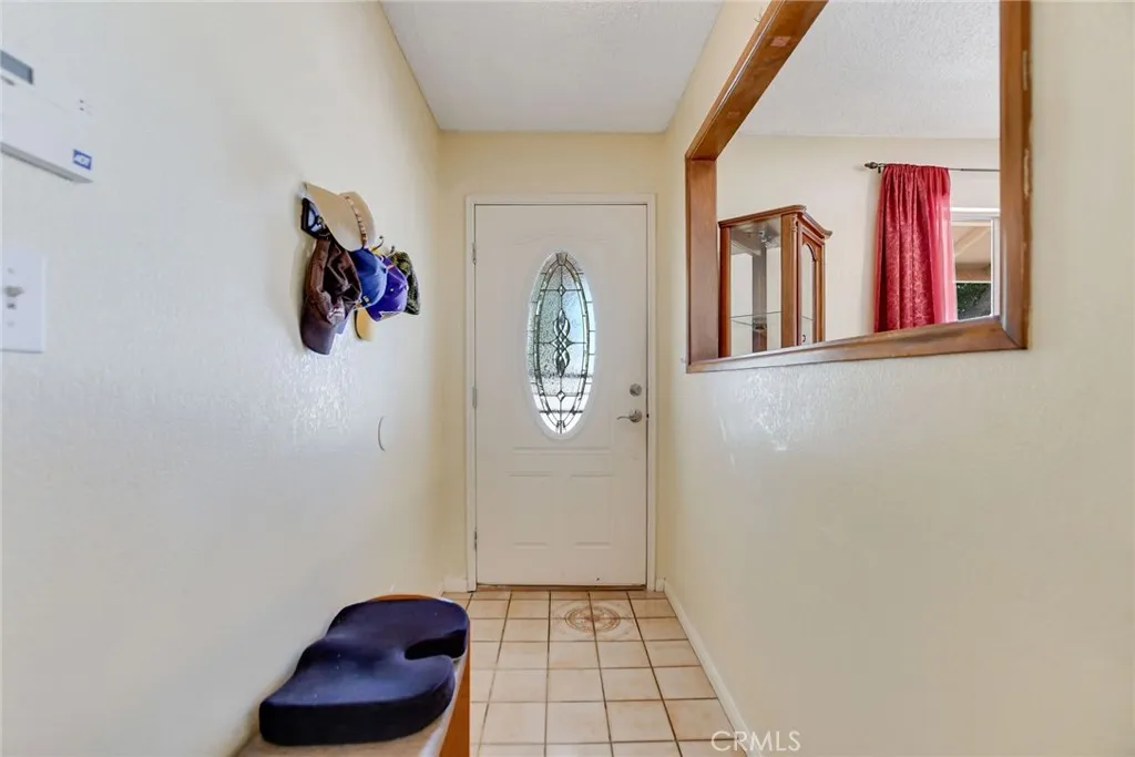 21495 Minodoka Road, Apple Valley, CA 92308 - Photo 5 of 30, Apple Valley, CA