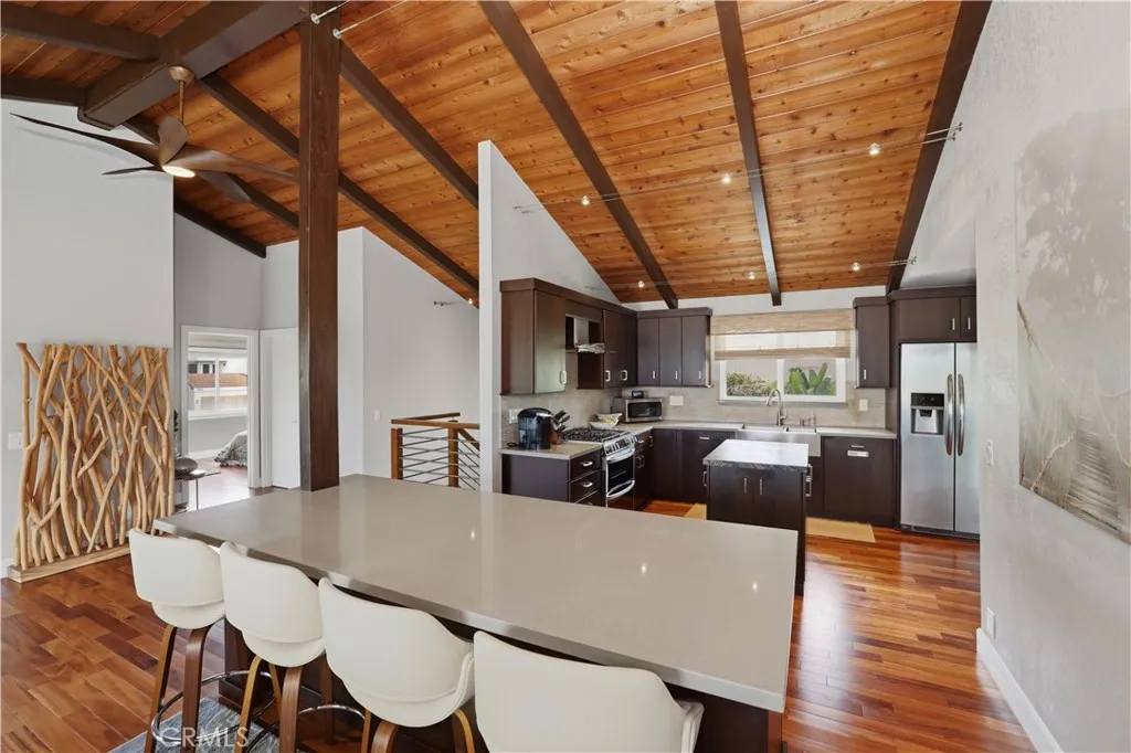 https://cdn.realtyfeed.com/cdn/127/306757882/55776fd838be8cf447e2724340bb861c.webp