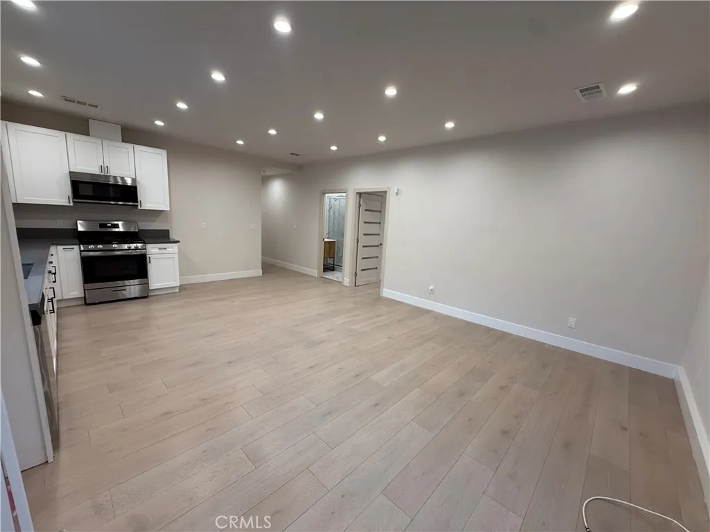 Granada Hills, CA 91344