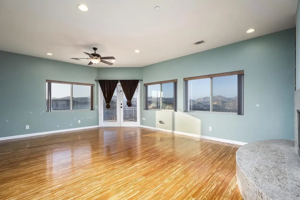 https://cdn.realtyfeed.com/cdn/127/306757895/544f12622a75dda8a5d02b09403d1624.webp