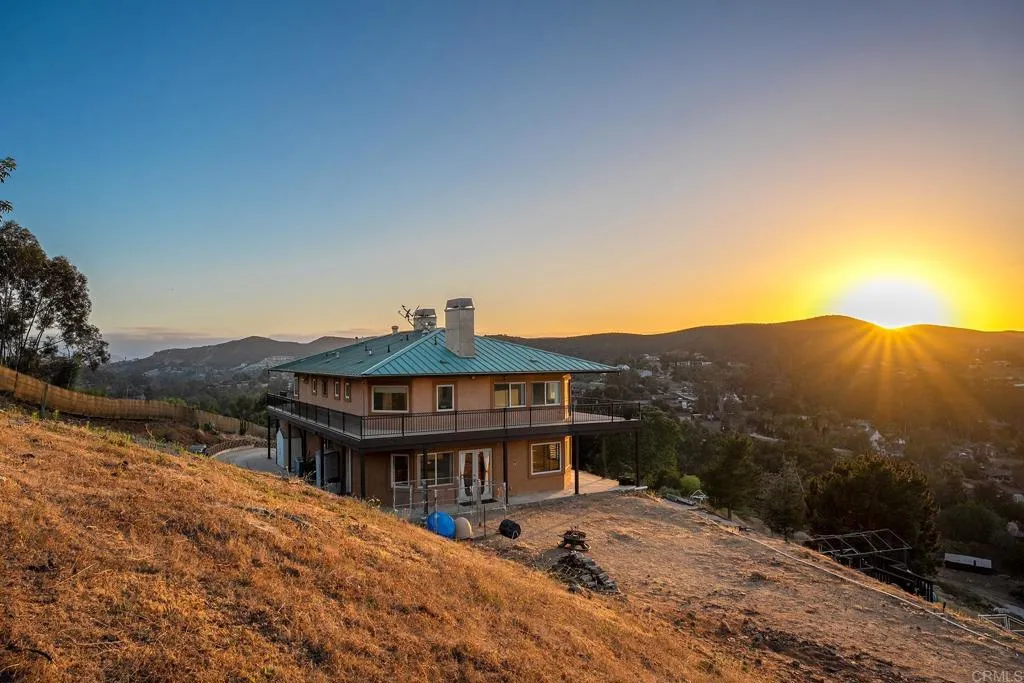 https://cdn.realtyfeed.com/cdn/127/306757895/9c9f4c15210efadcdd1822e14ec281e6.webp