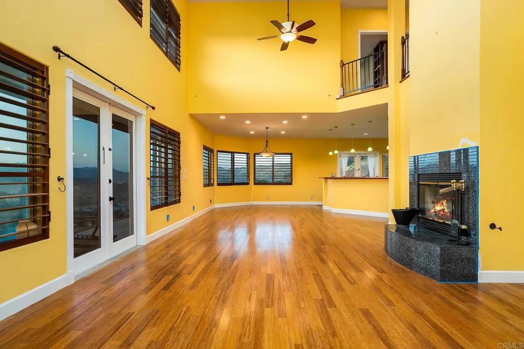 https://cdn.realtyfeed.com/cdn/127/306757895/d95d832be677885133ef19b36995bf66.webp