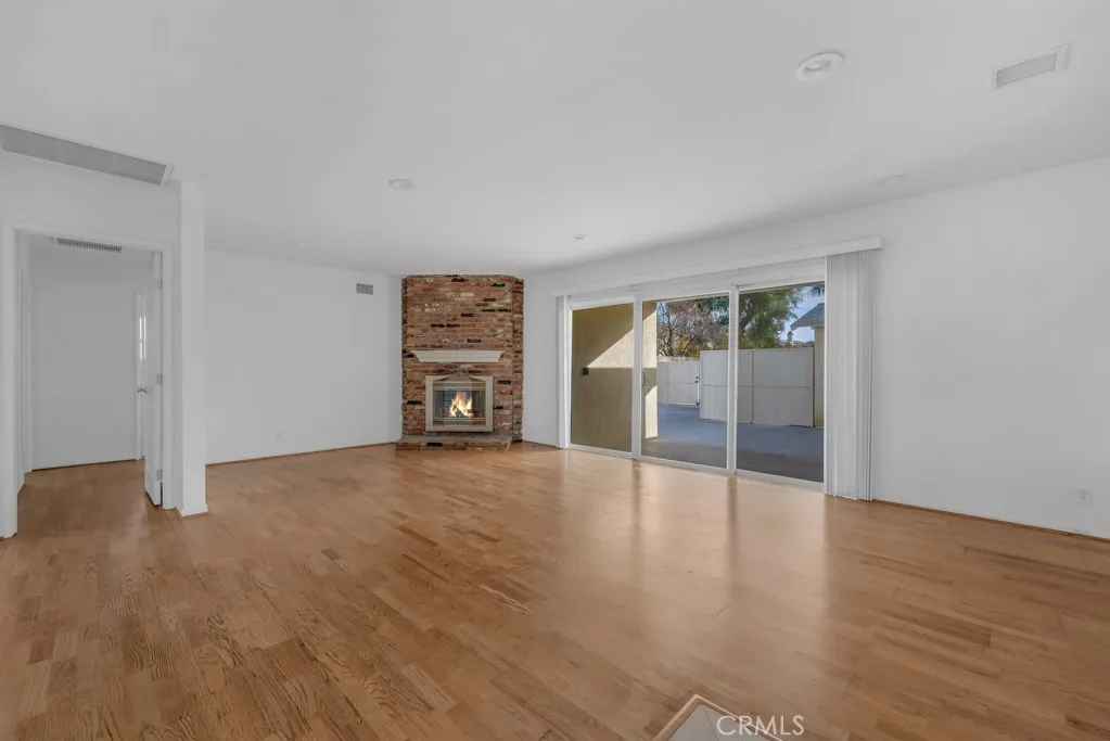 Winnetka, CA 91306