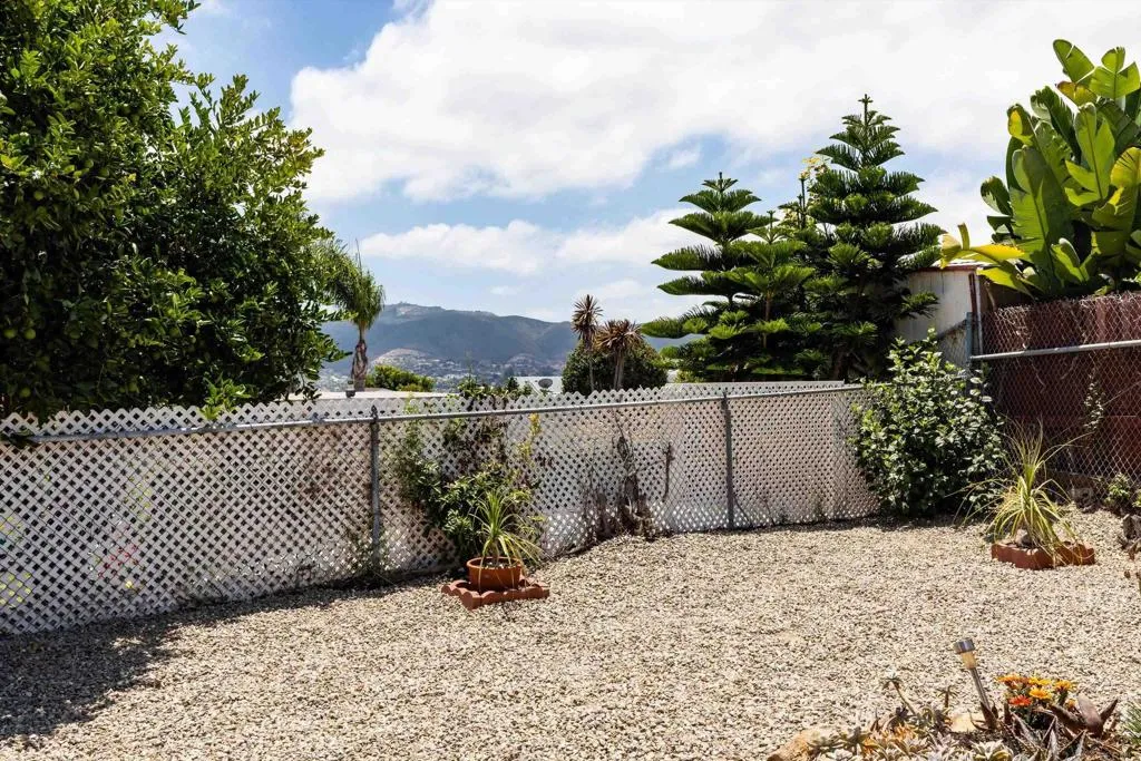 https://cdn.realtyfeed.com/cdn/127/306757957/40f1130e3209a738e1088f7fedd9ce94.webp