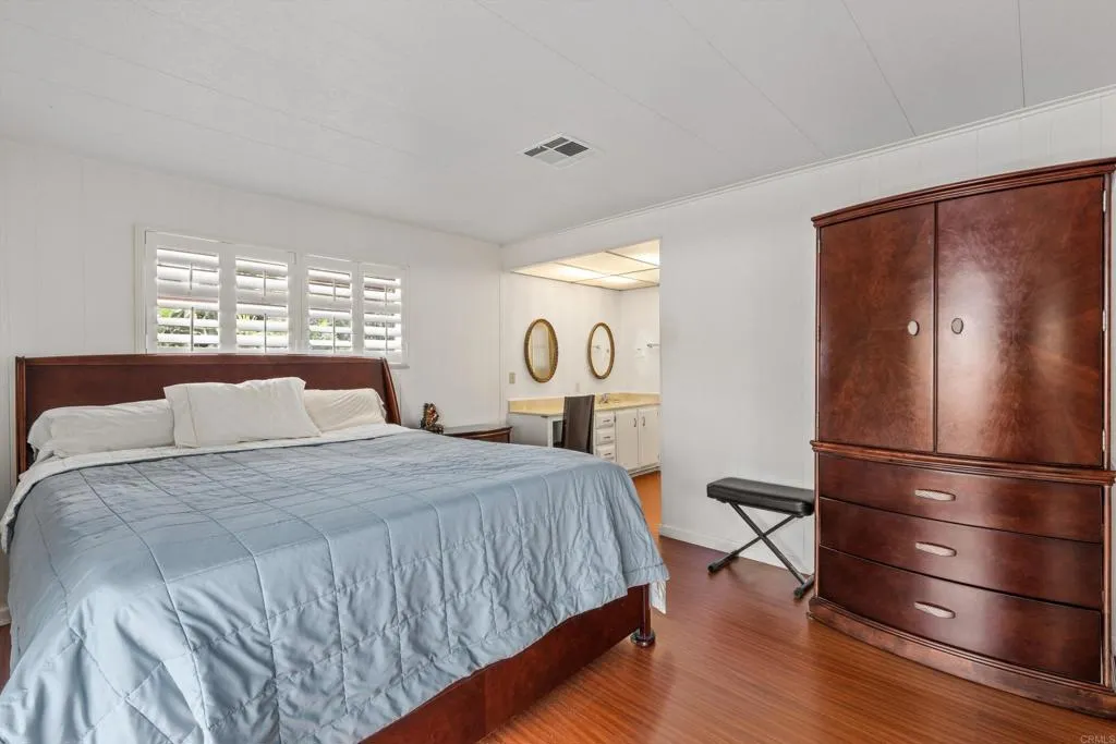 https://cdn.realtyfeed.com/cdn/127/306757957/f06d4542323bef0eaa901dbfe64ba853.webp