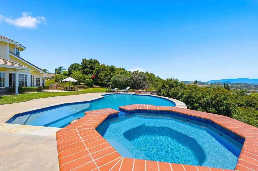 https://cdn.realtyfeed.com/cdn/127/306757971/31bf2323593f9dccd4c853285c6f0919.webp