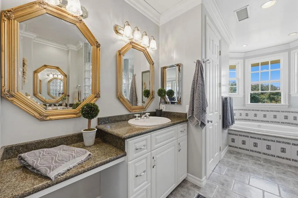 https://cdn.realtyfeed.com/cdn/127/306757971/7033f56b9e6f18115a9bbe7f62a41aef.webp