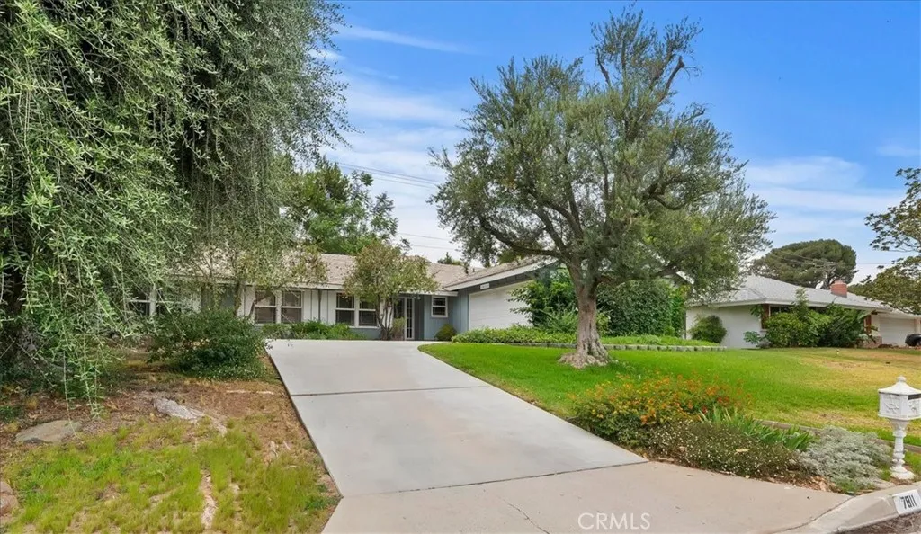7811 Big Rock Drive, Jurupa Valley, CA 92509 - Photo 2 of 38, Jurupa Valley, CA